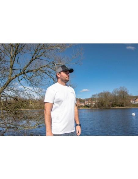 WHITE T-SHIRT PRESTON