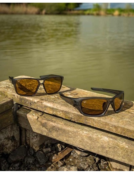 MATRIX WRAPS POLARISED SUNGLASSES